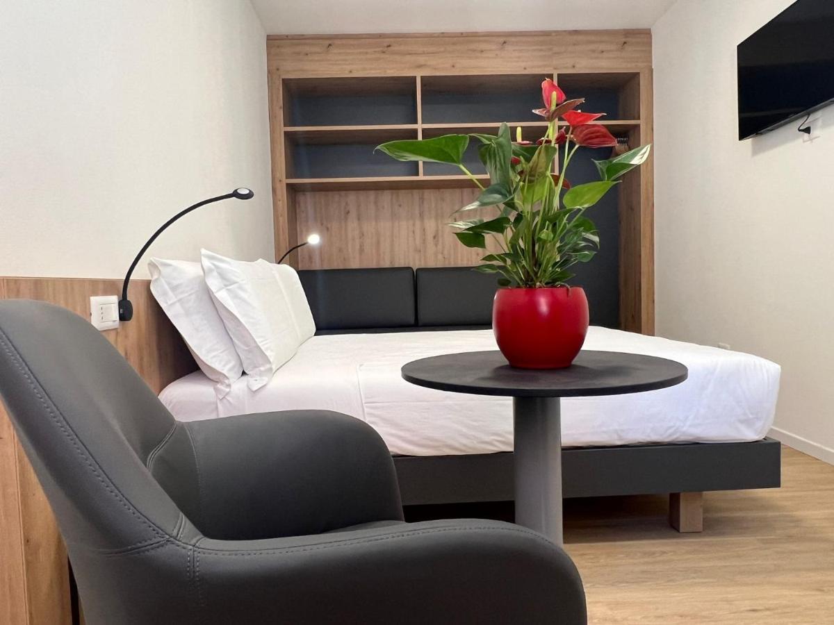 Апартаменты Yugogo Mazzini 41 - Bilocale Trento Centro Экстерьер фото